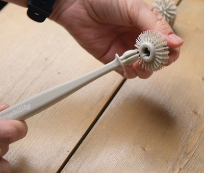 Spazzola 2-in-1 per tettarelle e biberon